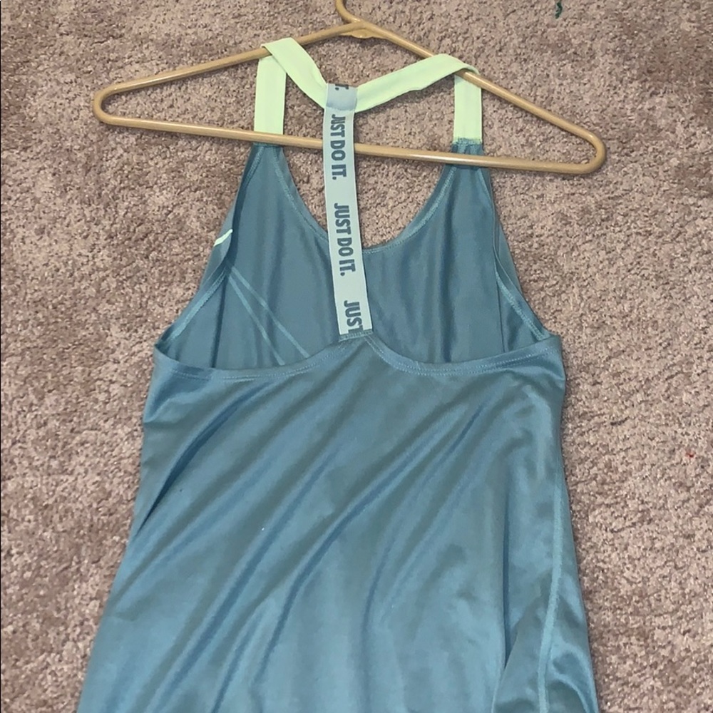 Workout tee - Picture 2 of 2